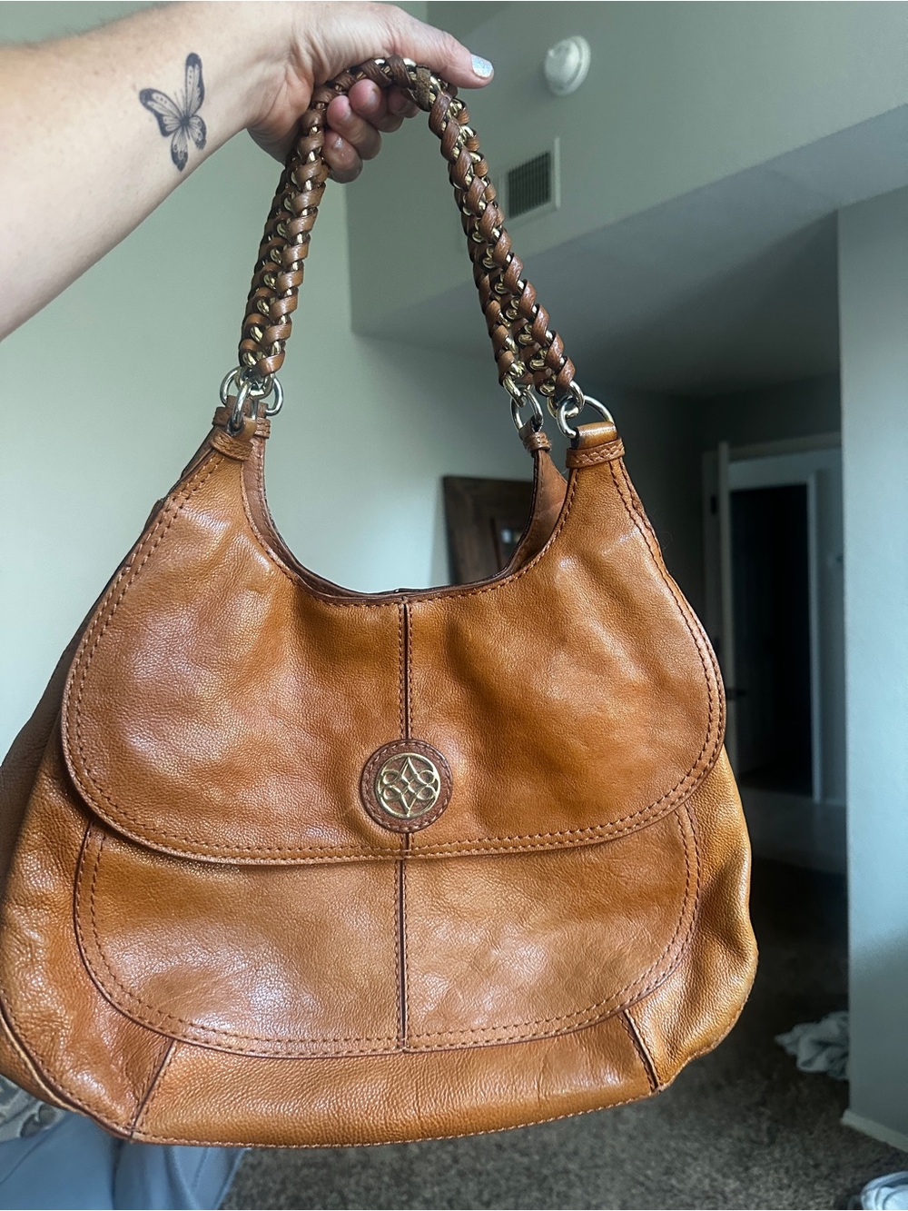 Leather Hobo Shoulder Bag in Cognac